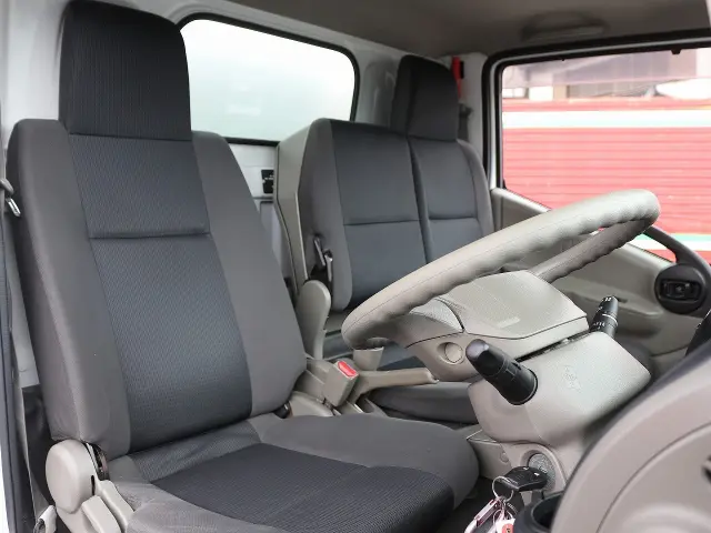 日産 アトラス SKG-TZ2F24(2WD)の写真33