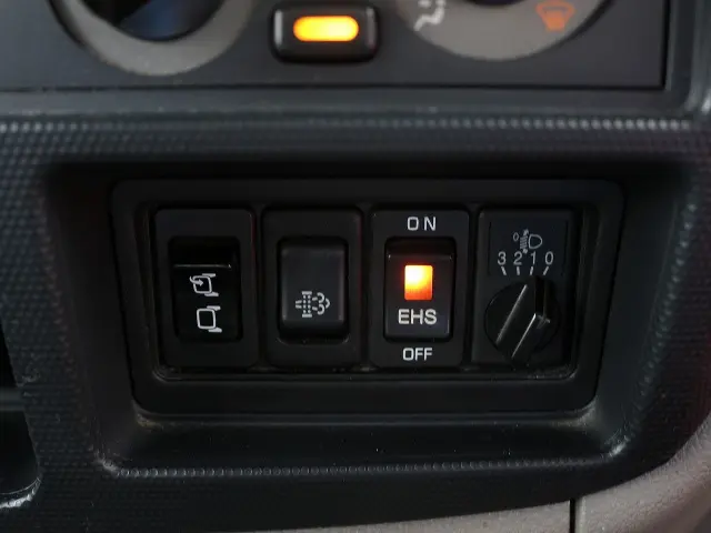 日産 アトラス SKG-TZ2F24(2WD)の写真42