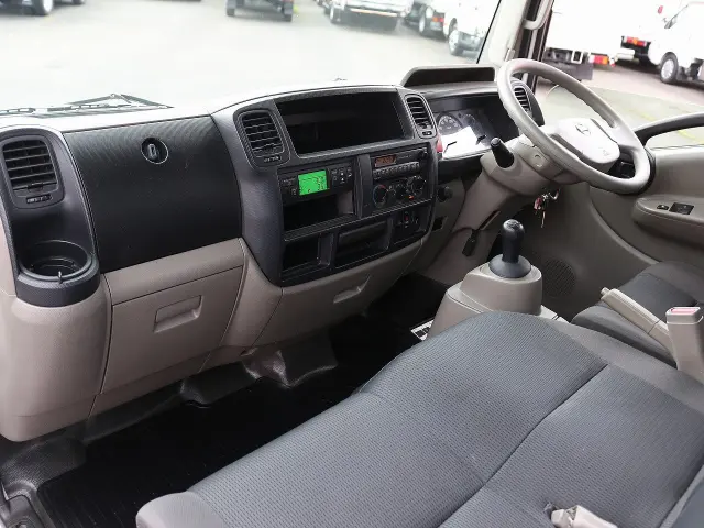 日産 アトラス SKG-TZ2F24(2WD)の写真44