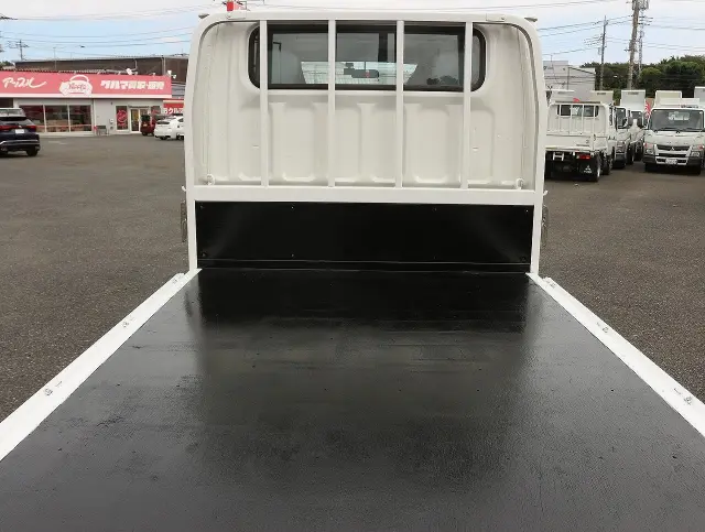 三菱 キャンター 2TG-FBA00(2WD)の写真18