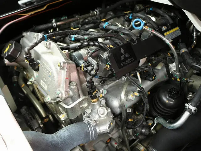 三菱 キャンター 2TG-FBA00(2WD)の写真21