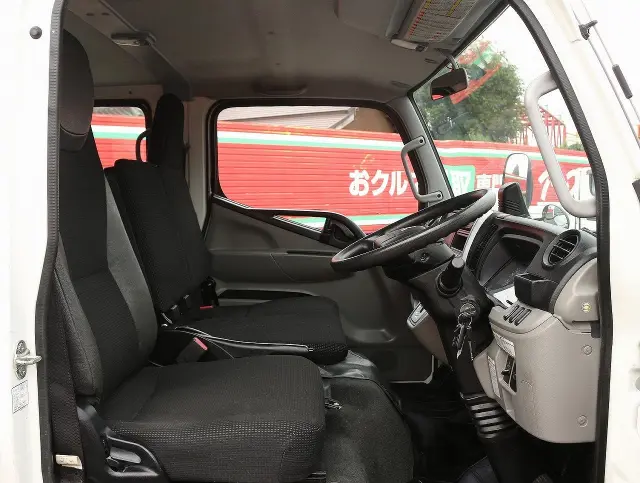 三菱 キャンター 2TG-FBA00(2WD)の写真27