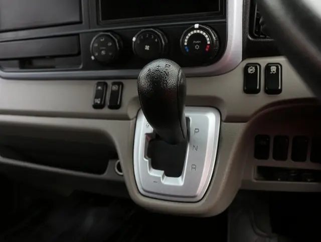 三菱 キャンター 2TG-FBA00(2WD)の写真32