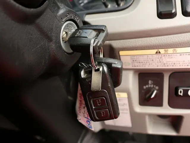 三菱 キャンター 2TG-FBA00(2WD)の写真36