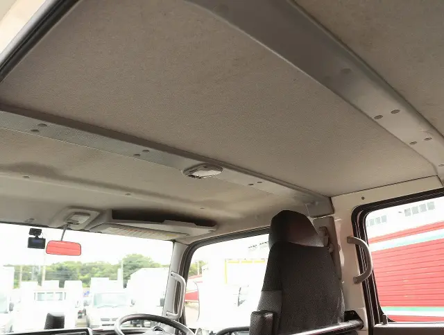 三菱 キャンター 2TG-FBA00(2WD)の写真40