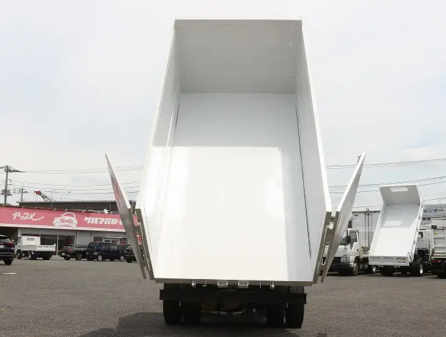 三菱 キャンター TKG-FBA30(2WD)の写真16