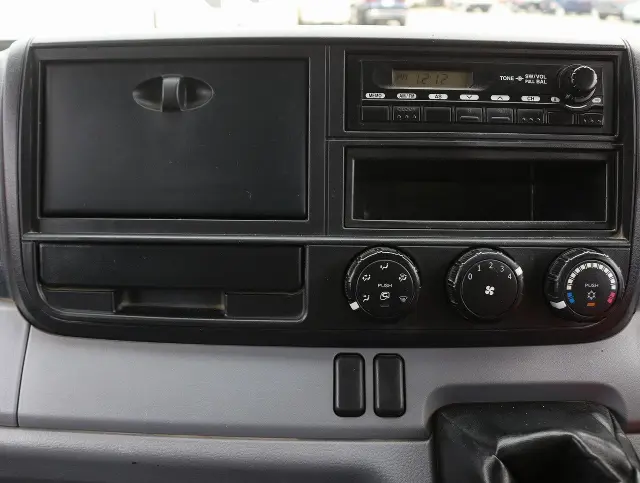 三菱 キャンター TKG-FBA30(2WD)の写真40