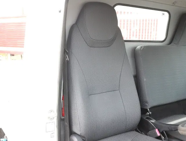 三菱 キャンター TPG-FBA30(2WD)の写真30