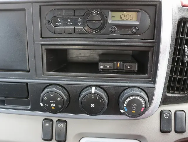 三菱 キャンター TPG-FBA30(2WD)の写真36