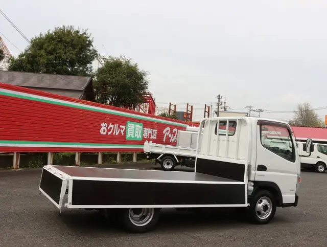 三菱 キャンター TPG-FBA00(2WD)の写真14