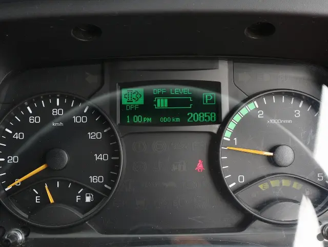 三菱 キャンター TPG-FBA00(2WD)の写真35