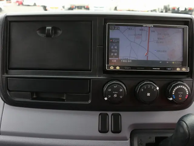 三菱 キャンター TPG-FBA00(2WD)の写真38