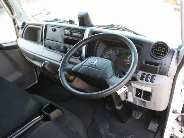 三菱 キャンター 2RG-FBA20の写真28