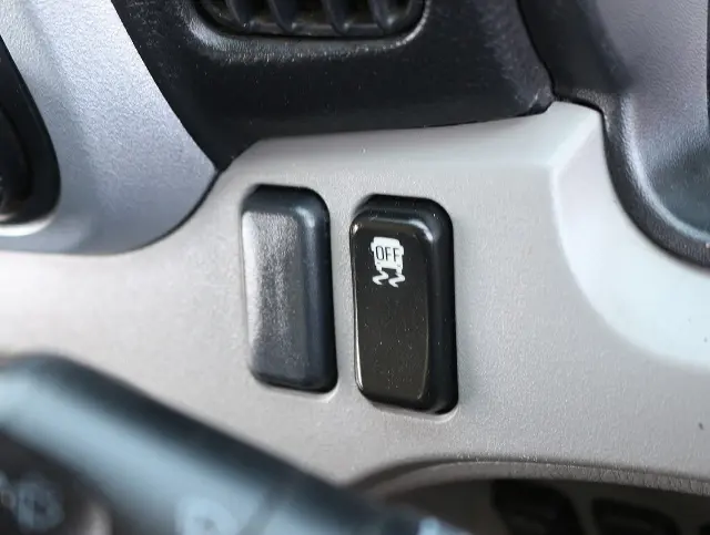 三菱 キャンター 2RG-FBA20の写真37