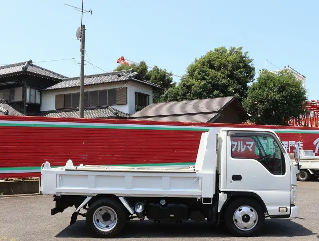 いすゞ エルフ TKG-NKR85AD(2WD)の写真5