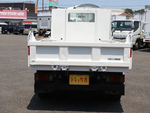 いすゞ エルフ TKG-NKR85AD(2WD)の写真7