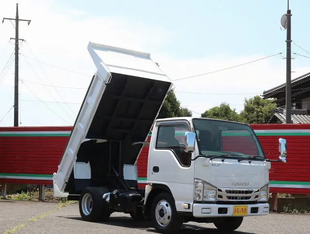 いすゞ エルフ TKG-NKR85AD(2WD)の写真19