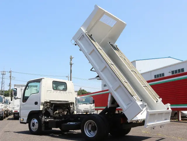 いすゞ エルフ TKG-NKR85AD(2WD)の写真23