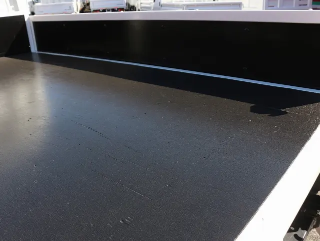 いすゞ エルフ TRG-NJR85A(2WD)の写真16