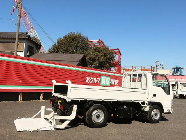 いすゞ エルフ TRG-NJR85A(2WD)の写真18