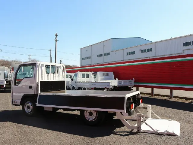 いすゞ エルフ TRG-NJR85A(2WD)の写真26