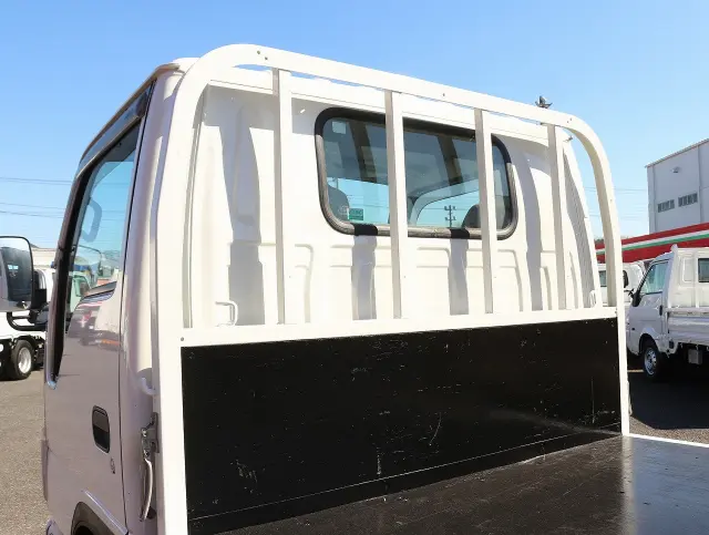 いすゞ エルフ TRG-NJR85A(2WD)の写真28