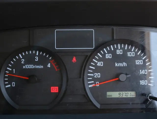 いすゞ エルフ TRG-NJR85A(2WD)の写真40