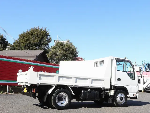 いすゞ エルフ TPG-NJR85AD(2WD)の写真6