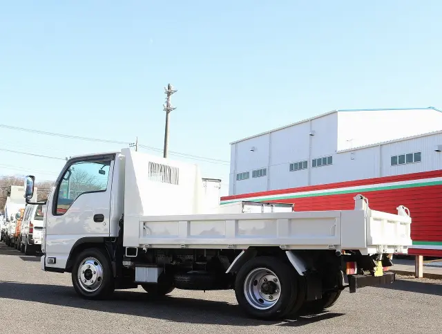 いすゞ エルフ TPG-NJR85AD(2WD)の写真8