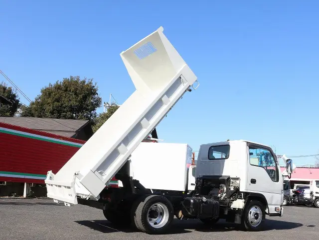 いすゞ エルフ TPG-NJR85AD(2WD)の写真19