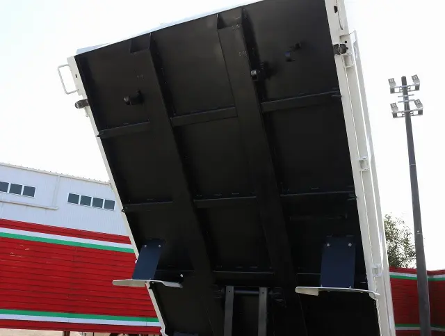 いすゞ エルフ TPG-NJR85AD(2WD)の写真23