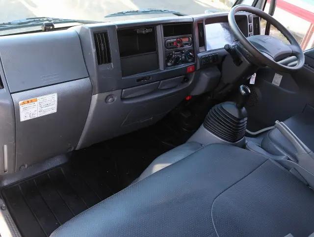 いすゞ エルフ TPG-NJR85AD(2WD)の写真40