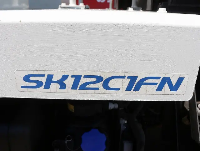 いすゞ エルフ 2RG-NKR88N(2WD)の写真34