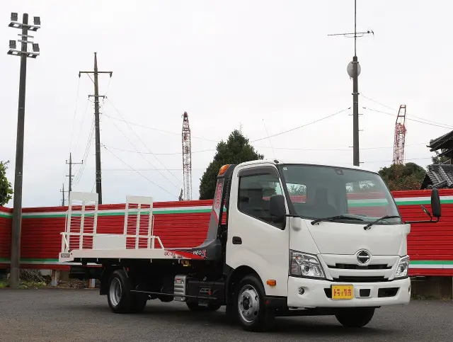 日野 デュトロ 2RG-XZU722M(2WD)の写真4