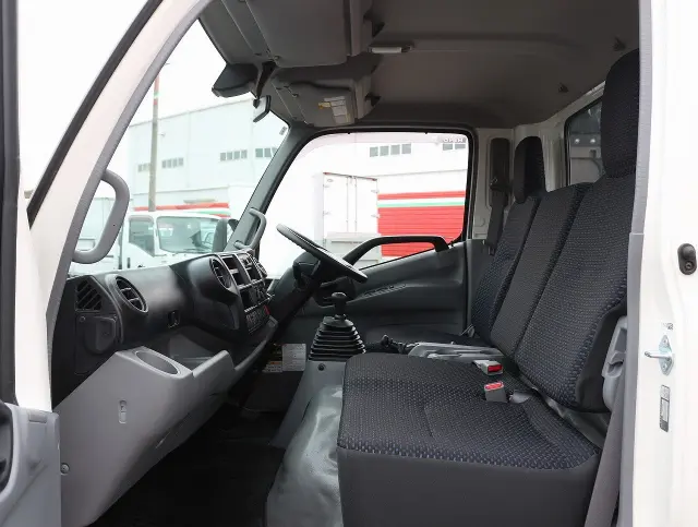 日野 デュトロ 2RG-XZU722M(2WD)の写真47