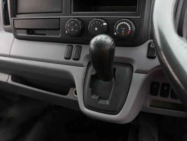 三菱 キャンター TKG-FEB90(2WD)の写真45