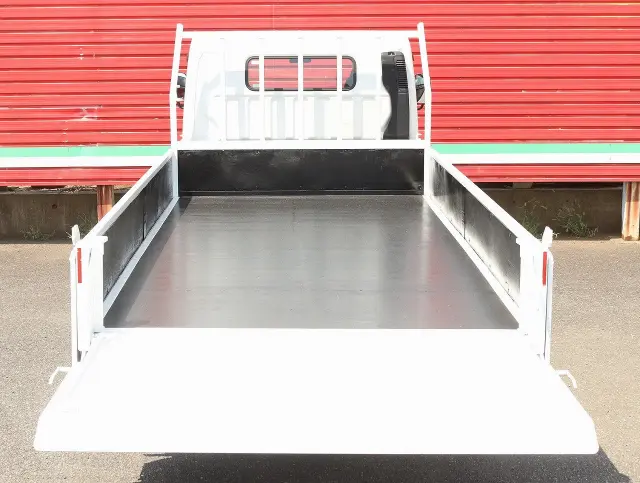 三菱 キャンター TPG-FEB50(2WD)の写真10