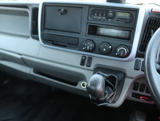 三菱 キャンター TPG-FEB50(2WD)の写真32