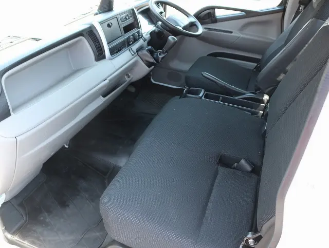 三菱 キャンター TPG-FEB50(2WD)の写真34