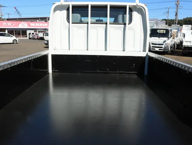三菱 キャンター TPG-FBA00(2WD)の写真11