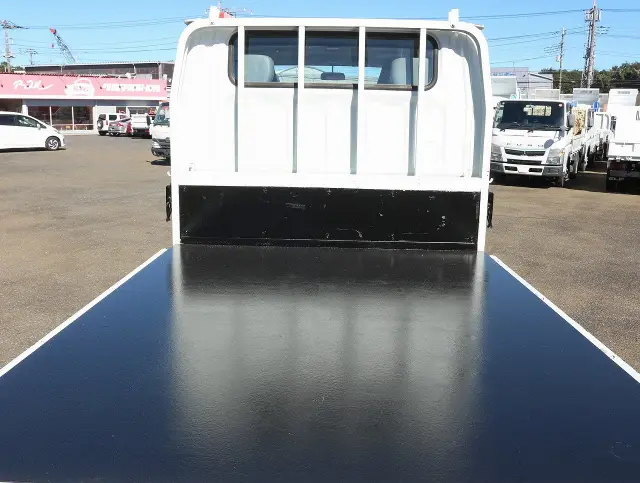 三菱 キャンター TPG-FBA00(2WD)の写真17