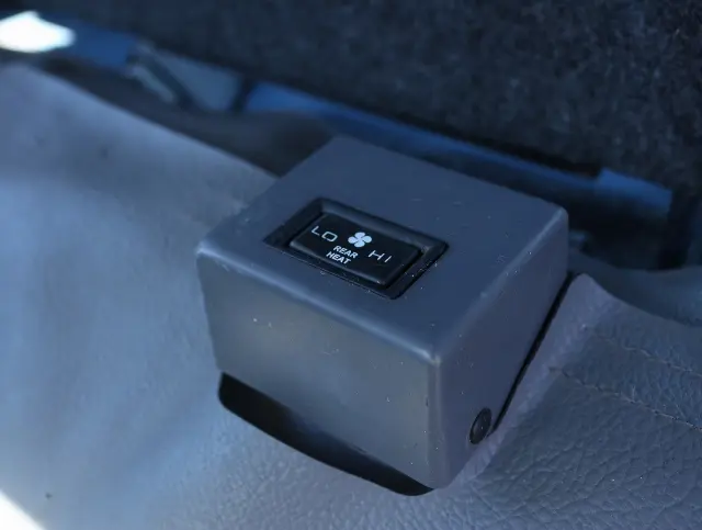 三菱 キャンター TPG-FBA00(2WD)の写真44