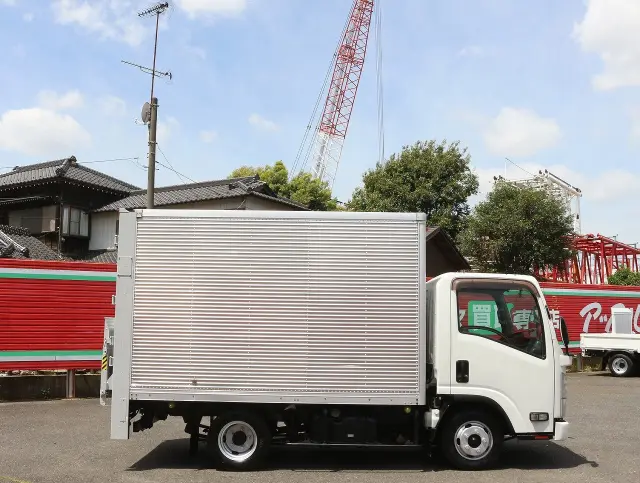 いすゞ エルフ TRG-NLR85ANの写真4