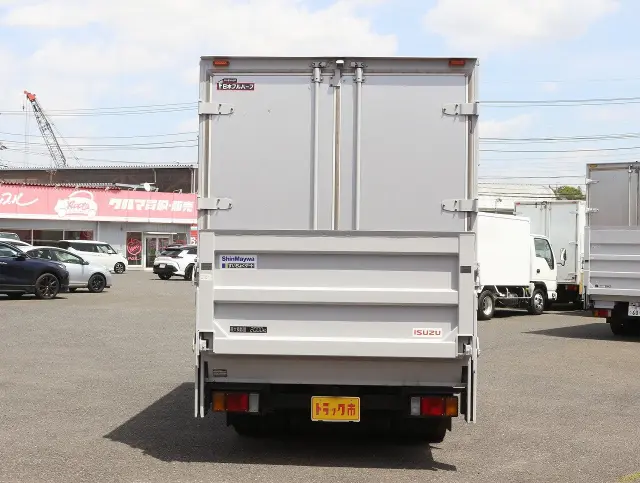 いすゞ エルフ TRG-NLR85ANの写真6