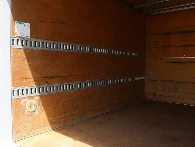 いすゞ エルフ TRG-NLR85ANの写真16