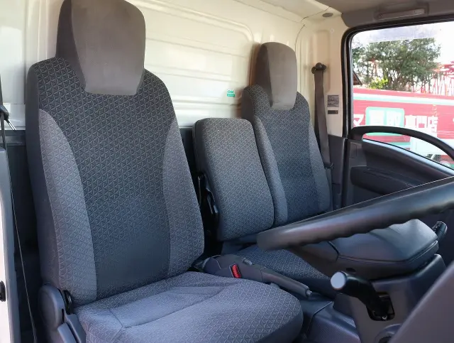 いすゞ エルフ TRG-NLR85ANの写真33