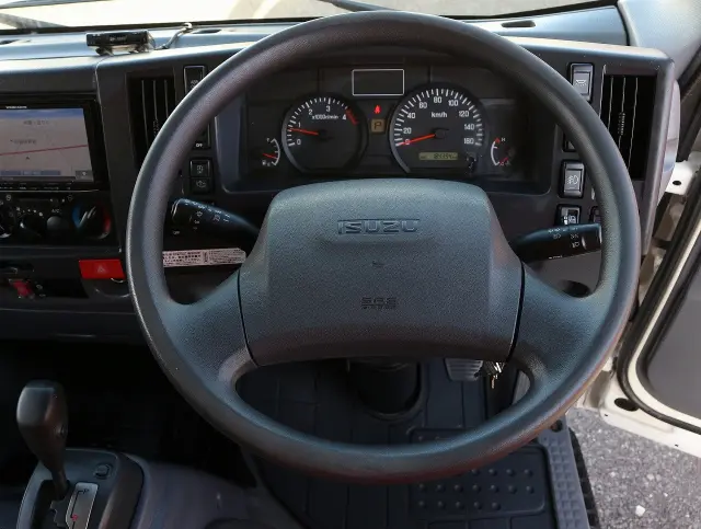 いすゞ エルフ TRG-NLR85ANの写真35