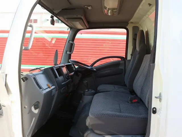 いすゞ エルフ TRG-NLR85ANの写真45