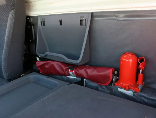 いすゞ エルフ TRG-NLR85ANの写真47