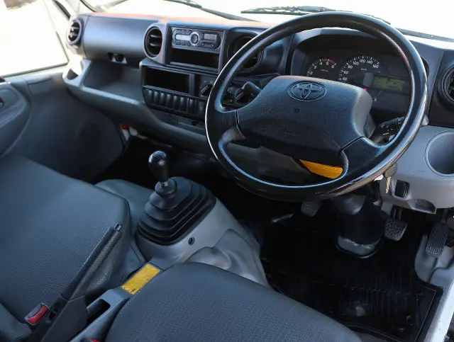 トヨタ ダイナ LDF-KDY241V(2WD)の写真9